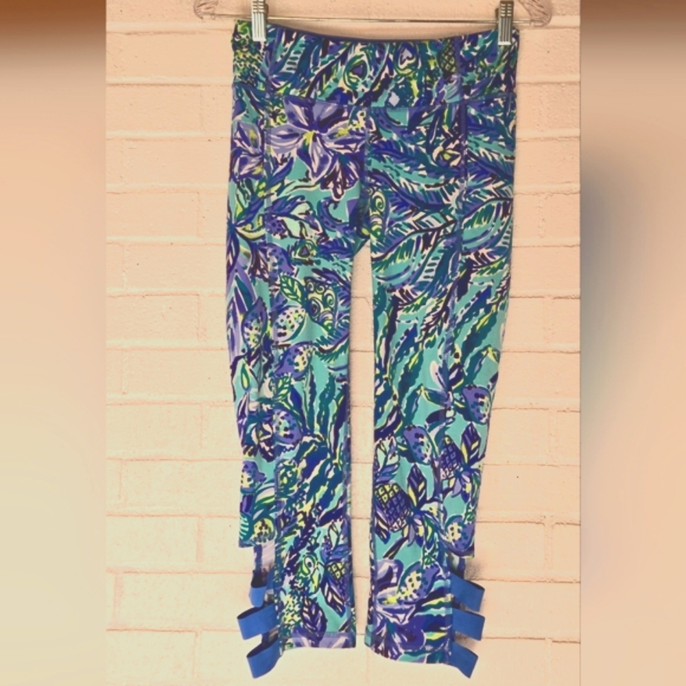 Lilly Pulitzer• Weekender Cropped Leggings Bennet Blue Sneak a Beak. Sz S - Picture 4 of 9